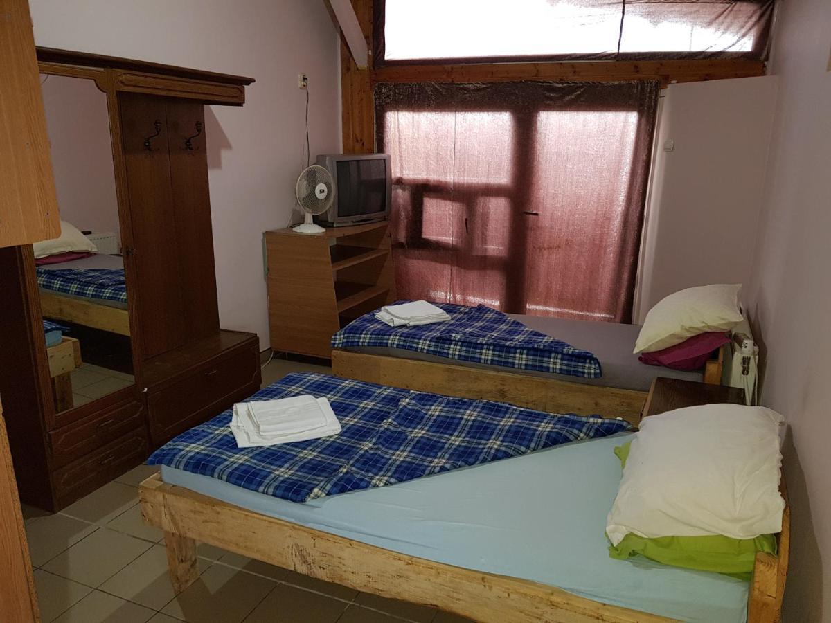 Hompot Accommodation デヴァ エクステリア 写真