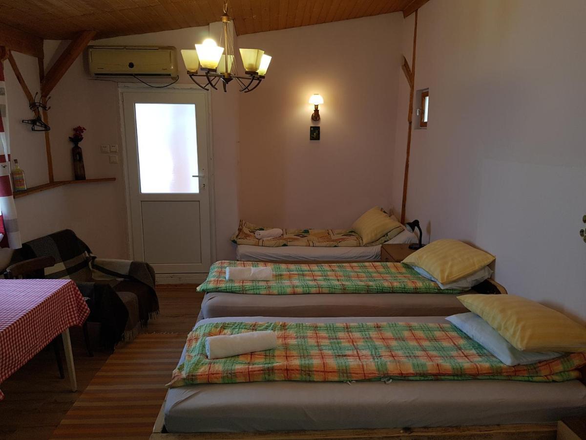 Hompot Accommodation デヴァ エクステリア 写真