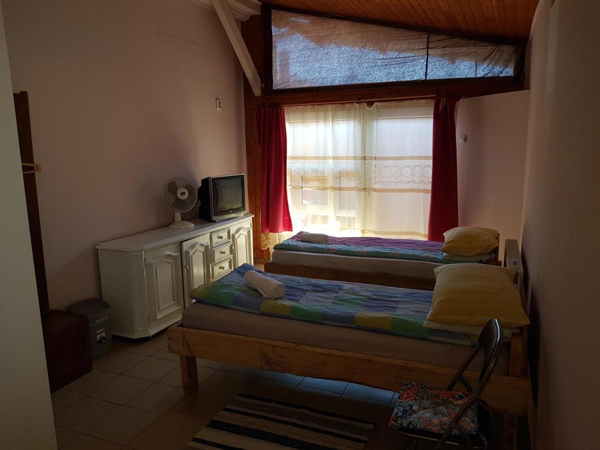 Hompot Accommodation デヴァ エクステリア 写真